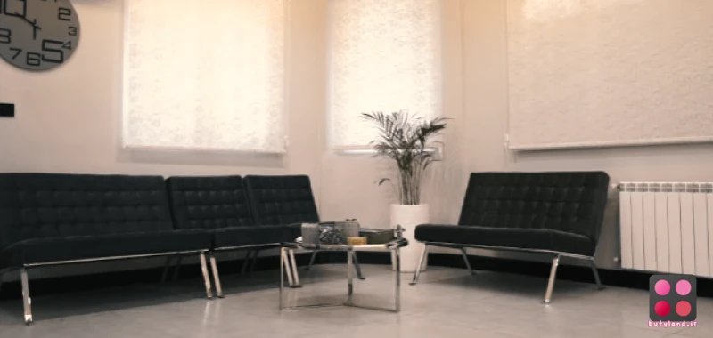 کلینیک تخصصی پوست ویولت (رشت)