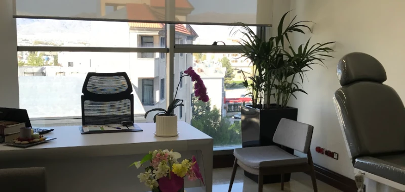 کلینیک زیبایی پارسیس (کرج)
