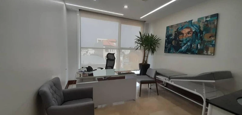 کلینیک زیبایی پارسیس (کرج)